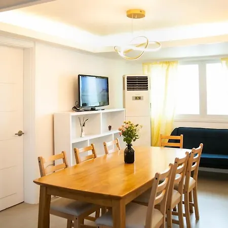 R House Apartment